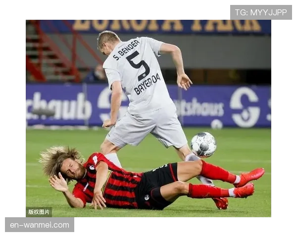 勒沃库森客场一球小胜 继续以不败战绩领跑积分榜 勒沃库森客场一球小胜 继续以不败战绩领跑积分榜